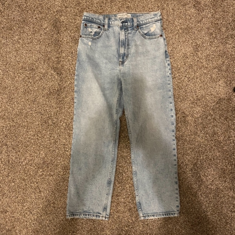 Abercrombie ultra high rise ankle straight jeans